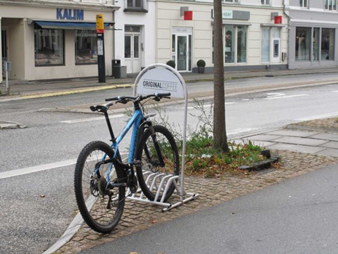 Eksempel på fritstående skilt