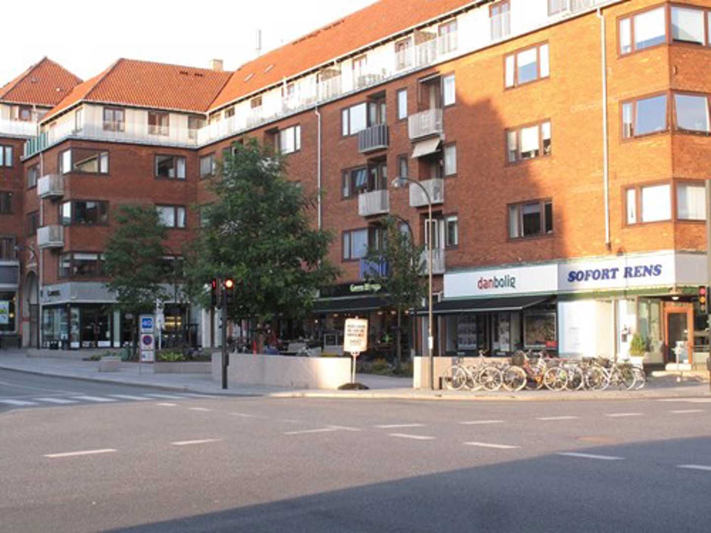 Eksempel på facader i Gentofte bydelscenter