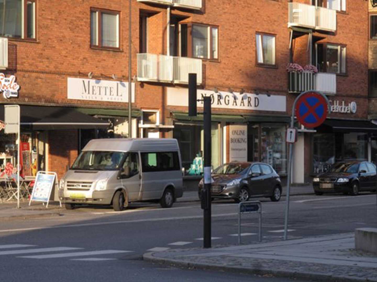 Eksempel på facader i Gentofte bydelscenter