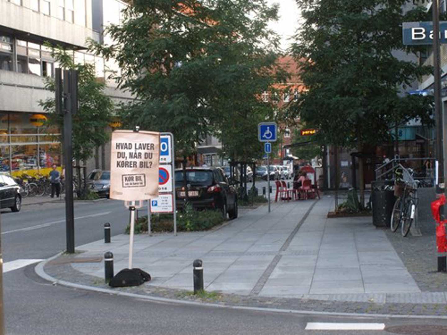 Eksempel på facader i Gentofte bydelscenter